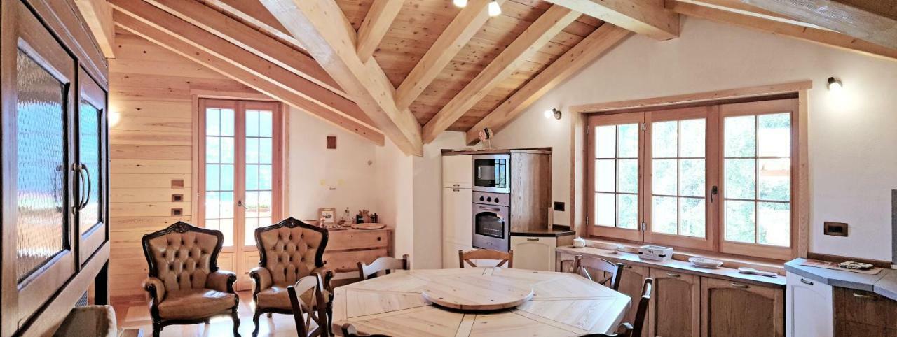 Casa Vacanza In Tipico Chalet Di Montagna Villa Varzo Luaran gambar